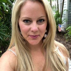 Meet your Posher, Robyn